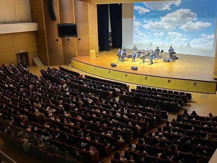 BTS 슈가의 50억 기부로 탄생한 ‘민윤기치료센터’, 음악치료 아이들이 연대에서 첫 공연