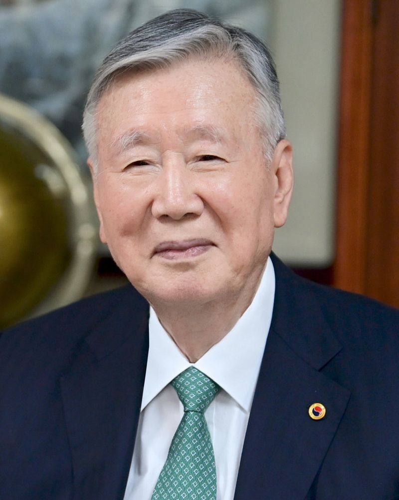 이중근 부영 회장 “동남아 전문 요양 인력 양성 필요”