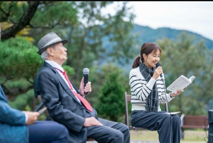 (왼쪽부터) 신영교 씨와 딸 신애라 씨. [사진제공  하이패밀리]