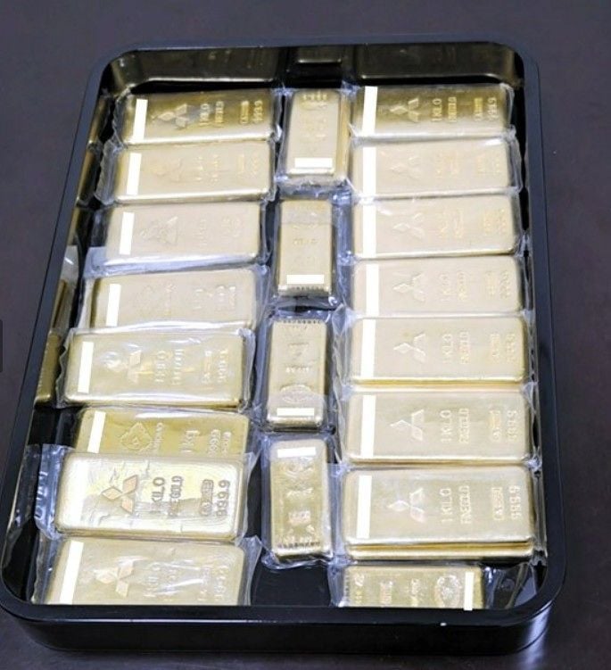 일본에서 한 익명의 시민이 21kg에 달하는 금괴를 오사카시에 기부해 화제다. (사진 오사카시)