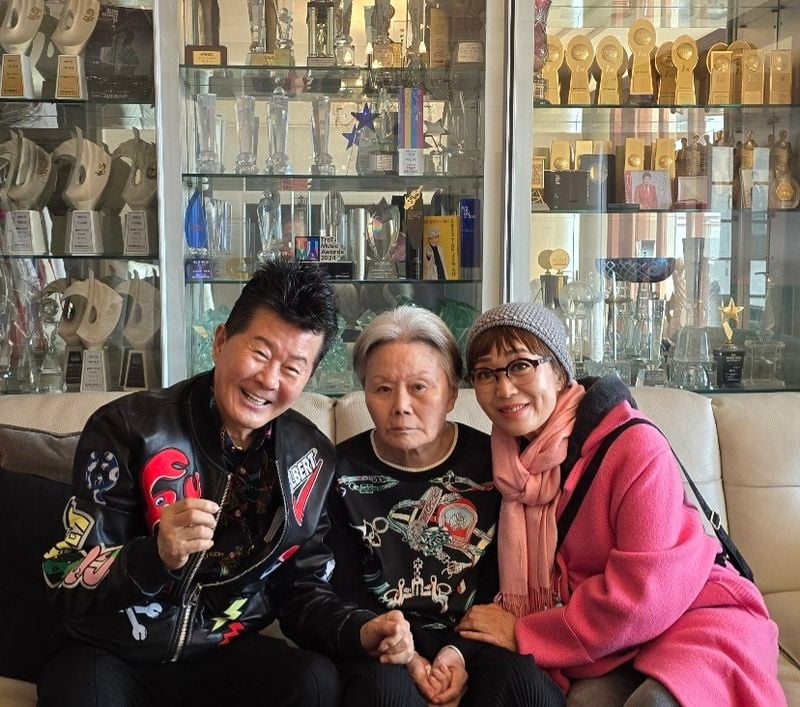 (사진 출처 = 태진아 SNS)