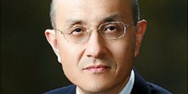 풀무원 창립자 남승우 풀무원재단 이사장(사진)이 모교인 서울대학교에 풀무원 주식 10만 주를 기부했다. [사진제공 풀무원]