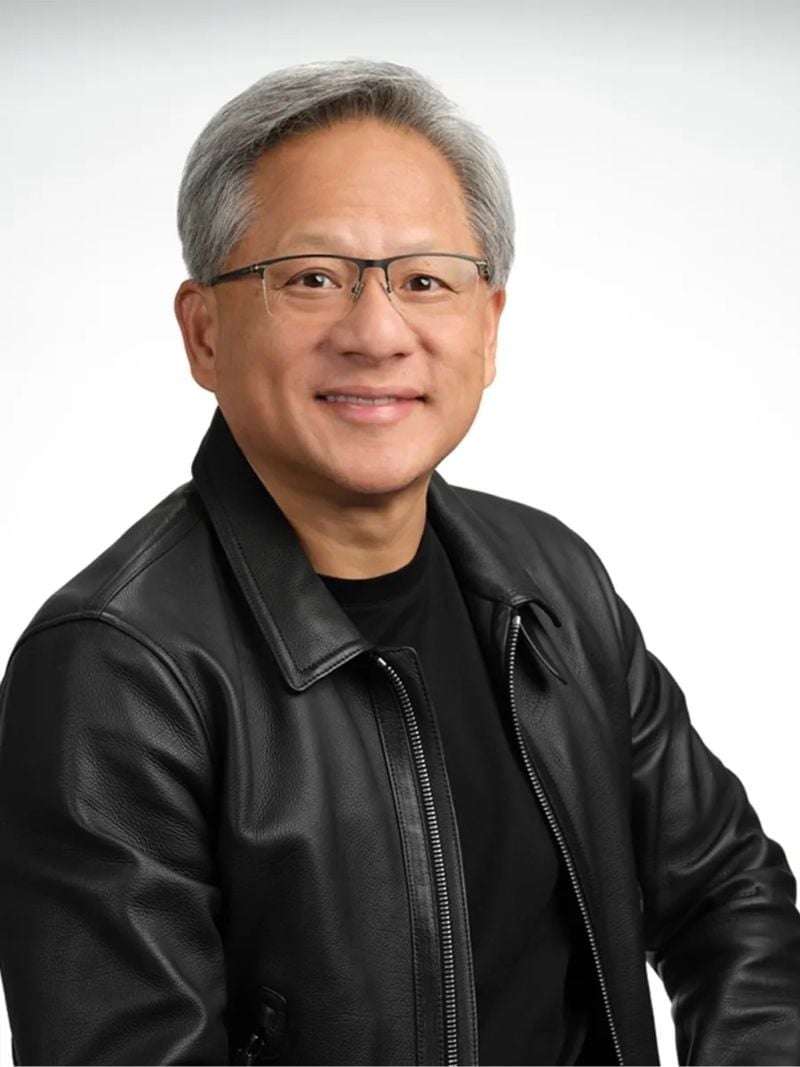 젠슨 황(영어: Jen-Hsun "Jensen" Huang, 중국어 정체자: 黃仁勳1963년 2월 17일~)은 대만계 미국인 전기공학자이자 엔비디아의 공동 설립자이며 현재 사장 겸 CEO를 맡고 있다.[사진제공 위키백과]