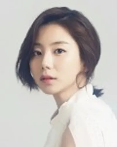 박수진, 30억 기부 이후 조용한 근황…