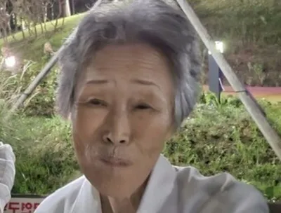 “아이들 웃음이 사라지지 않기를”…90세 할머니, 졸업한 초등학교에 매년 장학금 약속