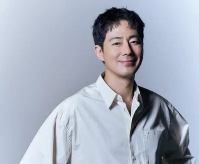 조인성, 사비로 상영관 대관…팬과 보육원 청소년 초청