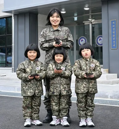 이은주 해군 상사, 다섯 살 세쌍둥이와 함께 ‘1m 모발 기부’…소아암 환자 위한 조용한 나눔