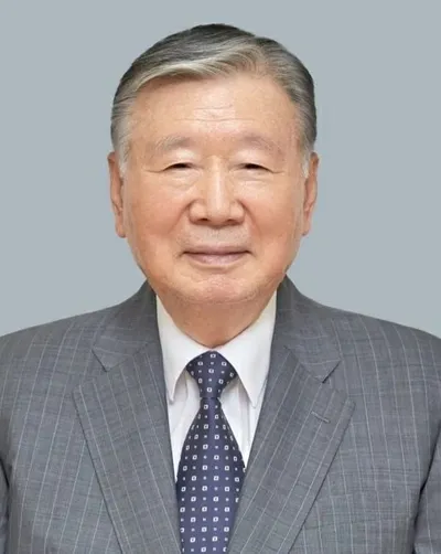 부영그룹 이중근 회장, 1조2200억 사회공헌으로 ‘나눔 경영’ 실천