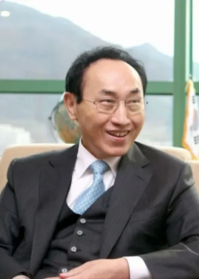 이원로 전 인제대 총장, PEN한국본부에 1억 원 기부
