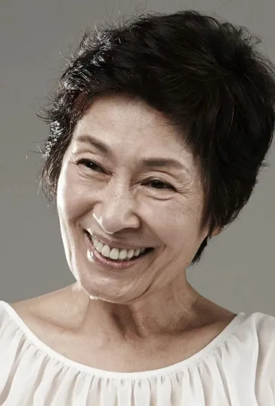 김혜자, 연기보다 오래 남은 이름…30년 넘게 가장 낮은 곳을 걸으며 희망을 전한 배우