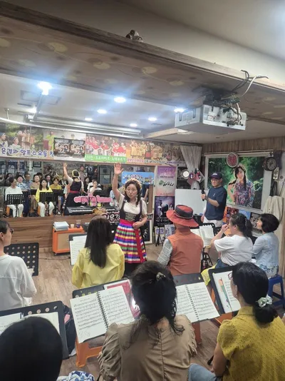 이은경 K-요들협회 회장, 왜 지금 K-요들 아카데미에 사람들이 모이는가
