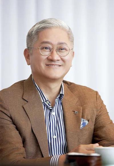 서경배 아모레퍼시픽그룹 회장, 서울대병원에 5억원 상당 주식 기부
