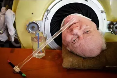 철제 폐와 70년 넘게 함께 살며 변호사가 된 남자, 폴 알렉산더