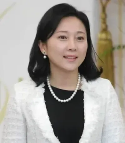 배우 김나운, 한 번의 방송이 18년의 약속으로…6천 명 넘는 아이들과 이어온 인연