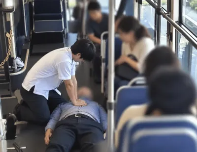 몇 시간 전 배운 CPR, 버스에서 한 생명 살렸다…통영 고교생 A군